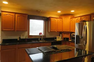 3204 Farmdale Ln, Freeport, IL 61032 - Photo 9