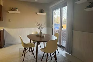 1827 Kerrybrook Ct, Sycamore, IL 60178 - Photo 9