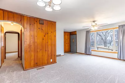 832 Taft Road, Rockford, IL 61109 - Photo 5