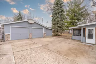 832 Taft Rd, Rockford, IL 61109 - Photo 3