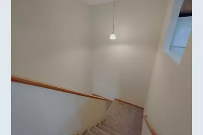 617 Queens Court, Rockton, IL 61072 - Photo 9