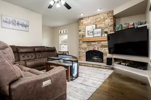 16736 Karen Springs Dr, Lockport, IL 60441 - Photo 21