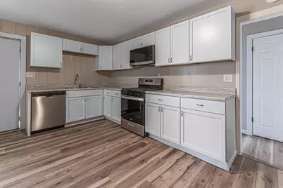 2803 Fairview Avenue, Rockford, IL 61101 - Photo 7