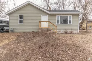 2803 Fairview Ave, Rockford, IL 61101 - Photo 1