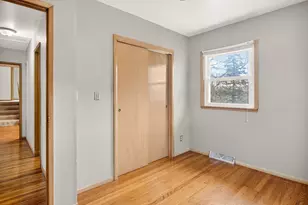 719 Parkside Dr, Rockford, IL 61108 - Photo 17