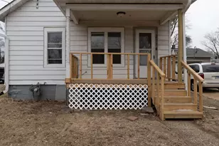 2914 Sewell St, Rockford, IL 61109 - Photo 3