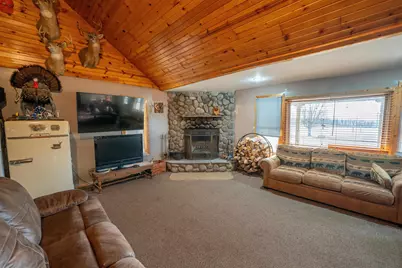 1459 Briar Knoll Road, Amboy, IL 61310 - Photo 9