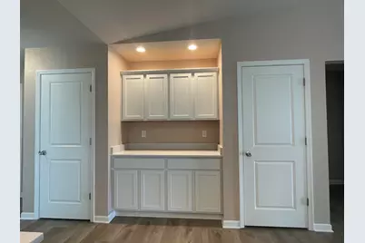 4489 Squaw Valley Drive, Loves Park, IL 61111 - Photo 5