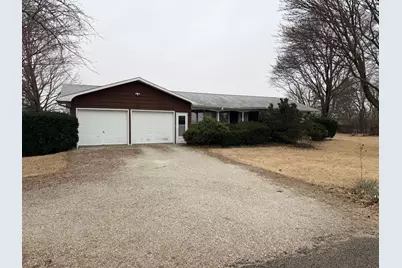 815 W Walnut Street, Oglesby, IL 61348 - Photo 1