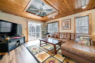 8701 N Main St, Leaf River, IL 61047 - Photo 7