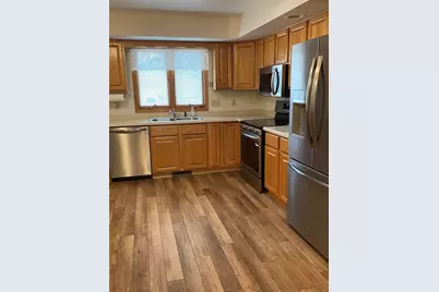 1911 Mustang Court, Freeport, IL 61032 - Photo 3