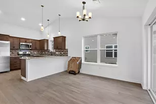 301 W South St, Durand, IL 61024 - Photo 7