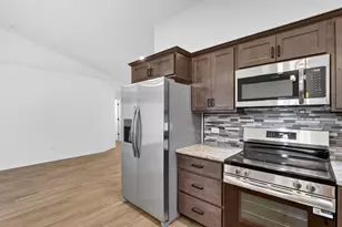 305 W South St, Durand, IL 61024 - Photo 15