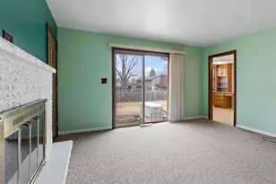 1726 Williamsbug Rd, Rockford, IL 61107 - Photo 9