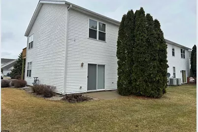 410 Pine White Road, Roscoe, IL 61073 - Photo 33