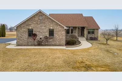 10023 Auburn Road, Winnebago, IL 61088 - Photo 3