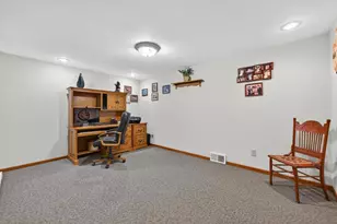 10023 Auburn Rd, Winnebago, IL 61088 - Photo 43