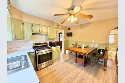 1506 Victoria Avenue, Rockford, IL 61102 - Photo 9