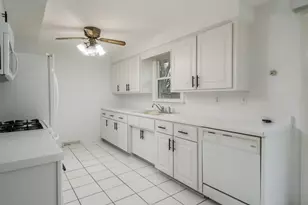 1231 Van Stone Dr, Machesney Park, IL 61115 - Photo 11