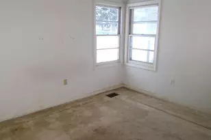 321 Meltzer St, Walnut, IL 61376 - Photo 3