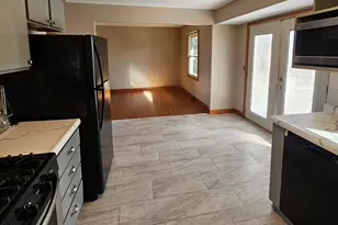 4696 Palmerstone Rd, Rockford, IL 61102 - Photo 13