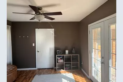 2430 8th Street, Peru, IL 61354 - Photo 5