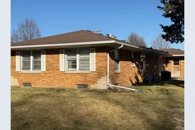 2430 8th Street, Peru, IL 61354 - Photo 3