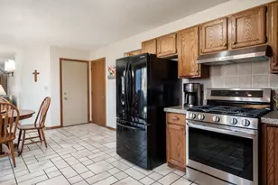 3584 Modesto Dr, Rockford, IL 61114 - Photo 11