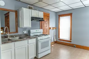 302 E Prospect Terrace, Freeport, IL 61032 - Photo 11