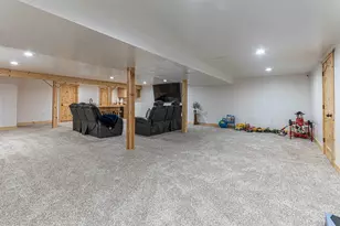 5627 Waters Bend Dr, Belvidere, IL 61008 - Photo 43