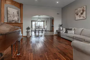 5627 Waters Bend Dr, Belvidere, IL 61008 - Photo 7