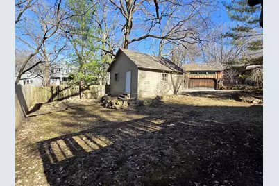 900 Ridgewood Drive, Rockford, IL 61107 - Photo 33