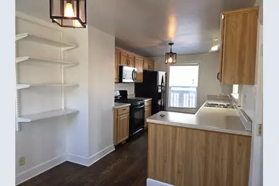 900 Ridgewood Drive, Rockford, IL 61107 - Photo 13