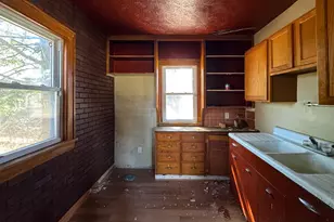 136 Lexington Ave, Rockford, IL 61102 - Photo 5