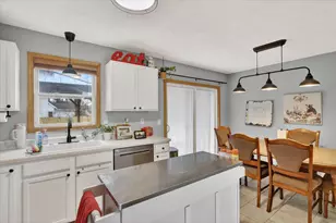 591 Rivercove Ct, Machesney Park, IL 61115 - Photo 11