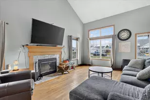 591 Rivercove Ct, Machesney Park, IL 61115 - Photo 9