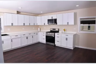 2808 Elisha Avenue, Zion, IL 60099 - Photo 17