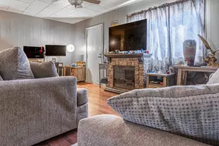 2107 22nd St, Rockford, IL 61108 - Photo 5