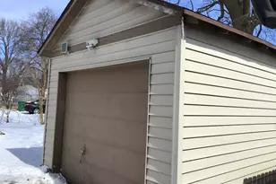 906 Somonauk St, Sycamore, IL 60178 - Photo 7