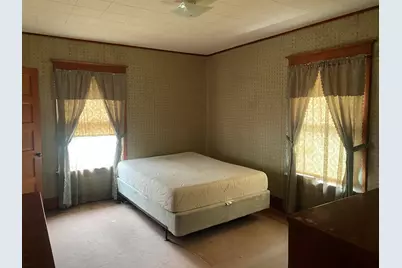 906 Somonauk Street, Sycamore, IL 60178 - Photo 7