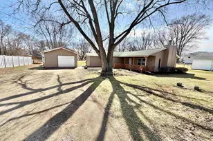 329 Obispo Ave, Machesney Park, IL 61115 - Photo 1