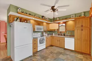 1210 Lake Summerset Rd, Davis, IL 61019 - Photo 19