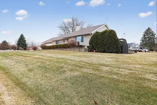 1210 Lake Summerset Rd, Davis, IL 61019 - Photo 3