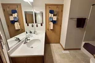 47D Rolling Oaks Rd, Sugar Grove, IL 60554 - Photo 15