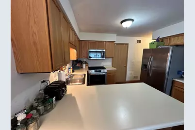 47D Rolling Oaks Road, Sugar Grove, IL 60554 - Photo 9