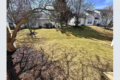 47D Rolling Oaks Road, Sugar Grove, IL 60554 - Photo 3