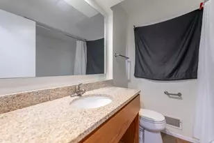 5870 Garrett Ln, Rockford, IL 61107 - Photo 45