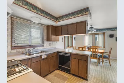 840 Breckenboro Drive, Lake Summerset, IL 61019 - Photo 17