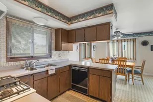 840 Breckenboro Dr, Lake Summerset, IL 61019 - Photo 17