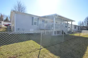 5634 Buttercup Ln, Machesney Park, IL 61115 - Photo 7